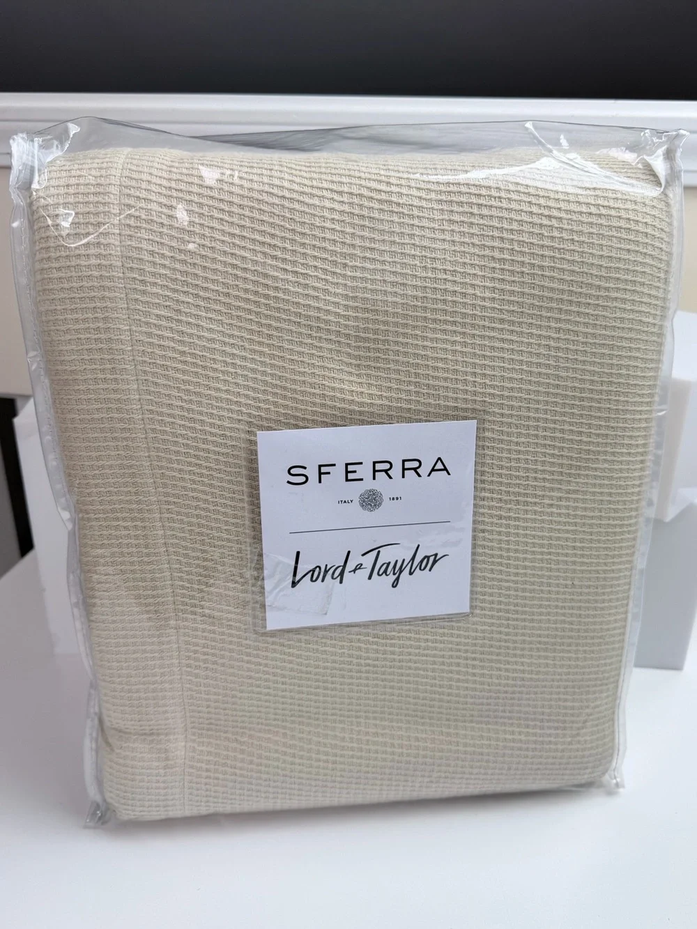 SFERRA Cialda 9378 Waffle Weave Cotton Blanket in Oat Full/Queen 100x100 NWT